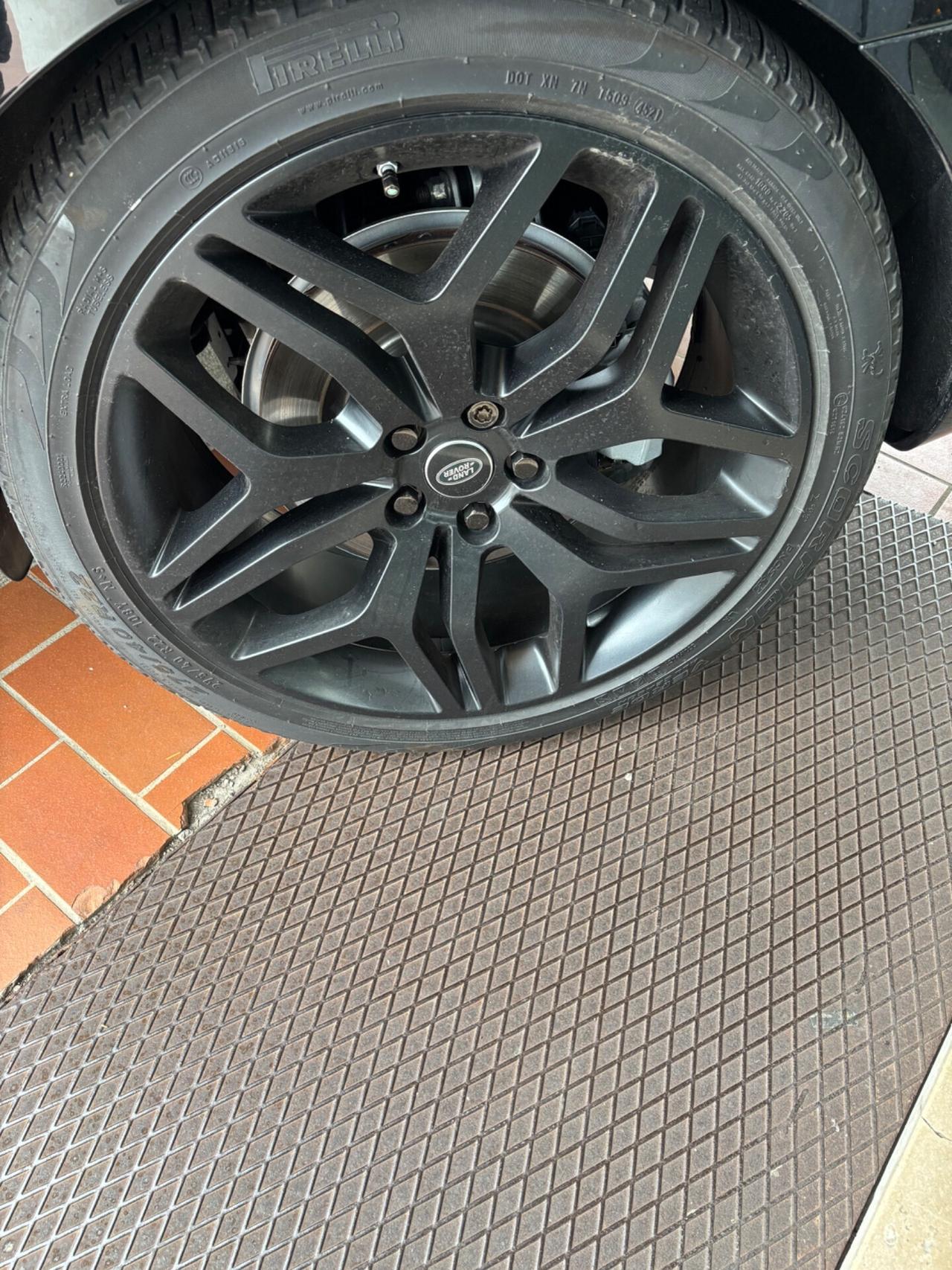 Range Rover Sport 3.0D l6 249 CV HSE Dynamic Stealth