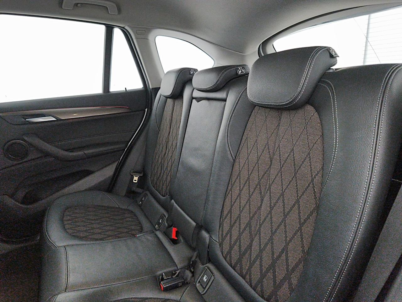 BMW X1 (F48) sDrive18d xLine