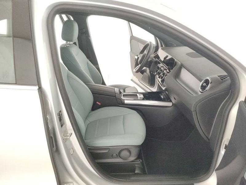 Mercedes-Benz GLA 180 d Progressive Advanced auto