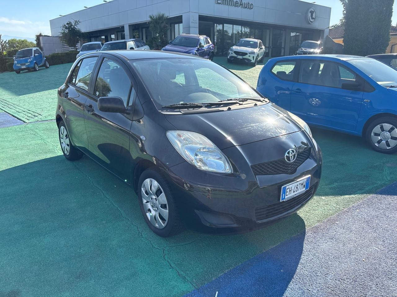 Toyota Yaris 1.0 5 porte Sol