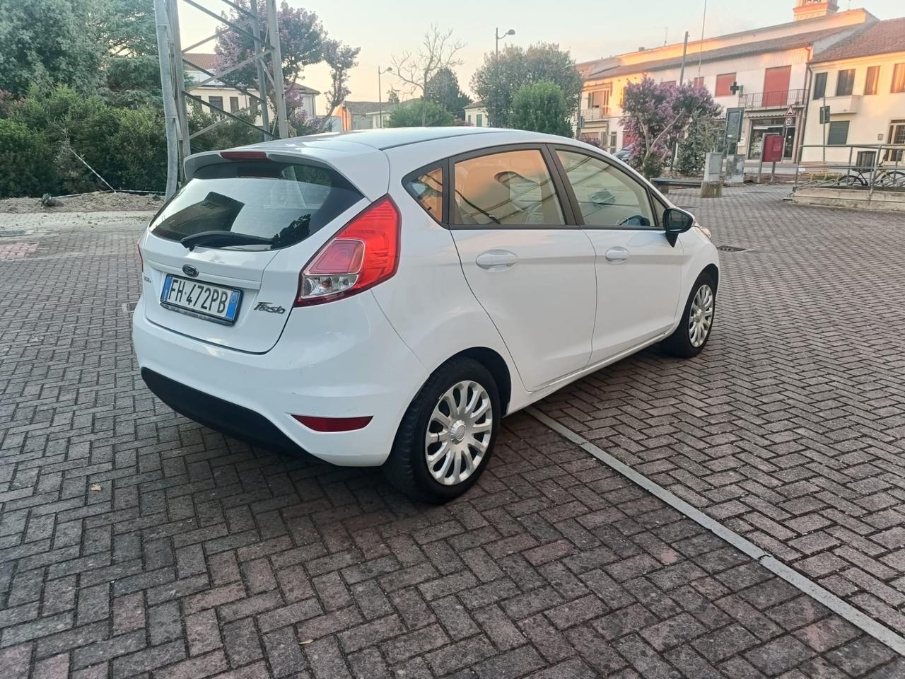 Ford Fiesta 1.5 TDCi 75CV 3 porte Business