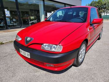 Alfa Romeo 145 145 2.0 Quadrifoglio