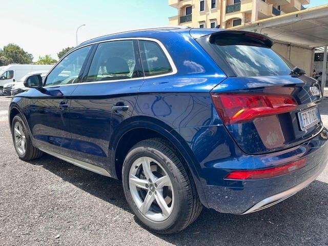 Audi Q5 2.0 TDI quattro S tronic Business Sport