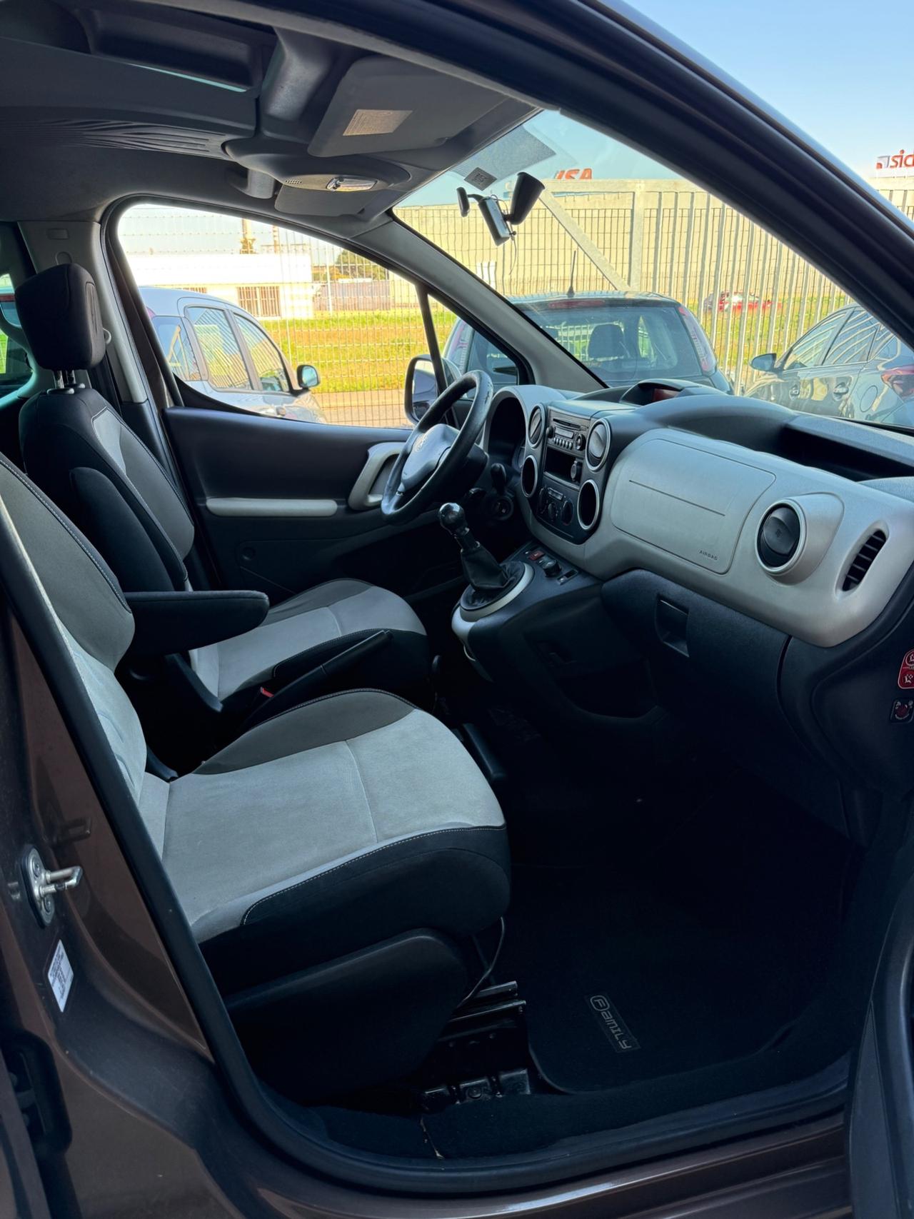 Peugeot Partner Tepee 1.6 HDi 92CV Family