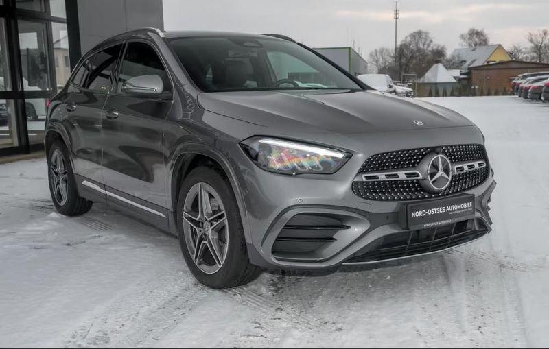 Mercedes-Benz GLA GLA 200 d AMG Line MBUX LED KEYLESS GO