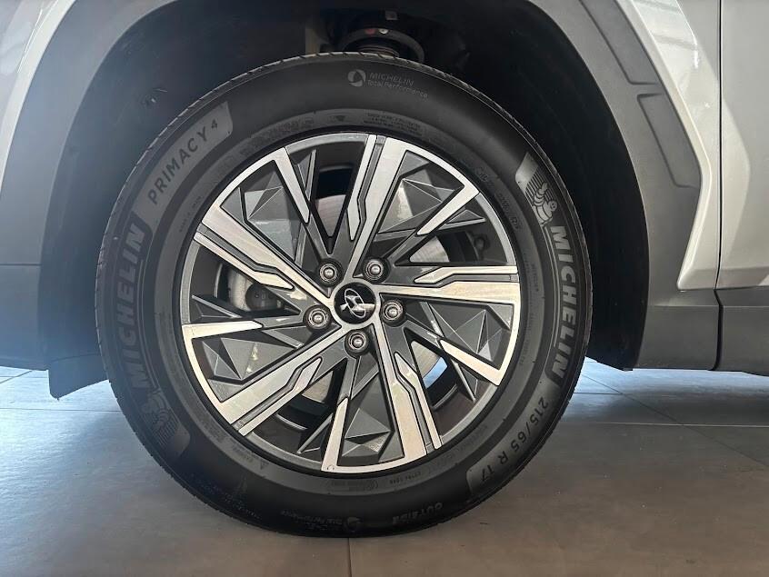 Hyundai Tucson 1.6 HEV . XLine