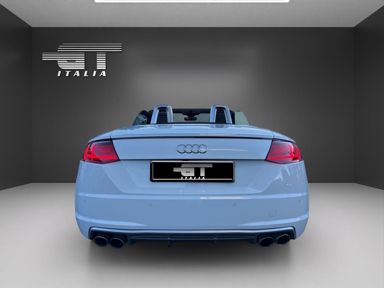 Audi TTS Roadster 2.0 TFSI 310 CV S tronic quattro.