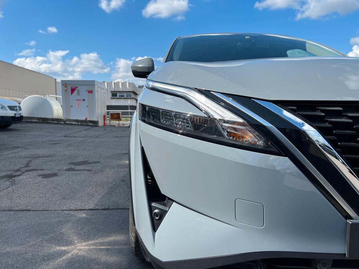 NISSAN QASHQAI N-CONNECTA MHYB 140CV