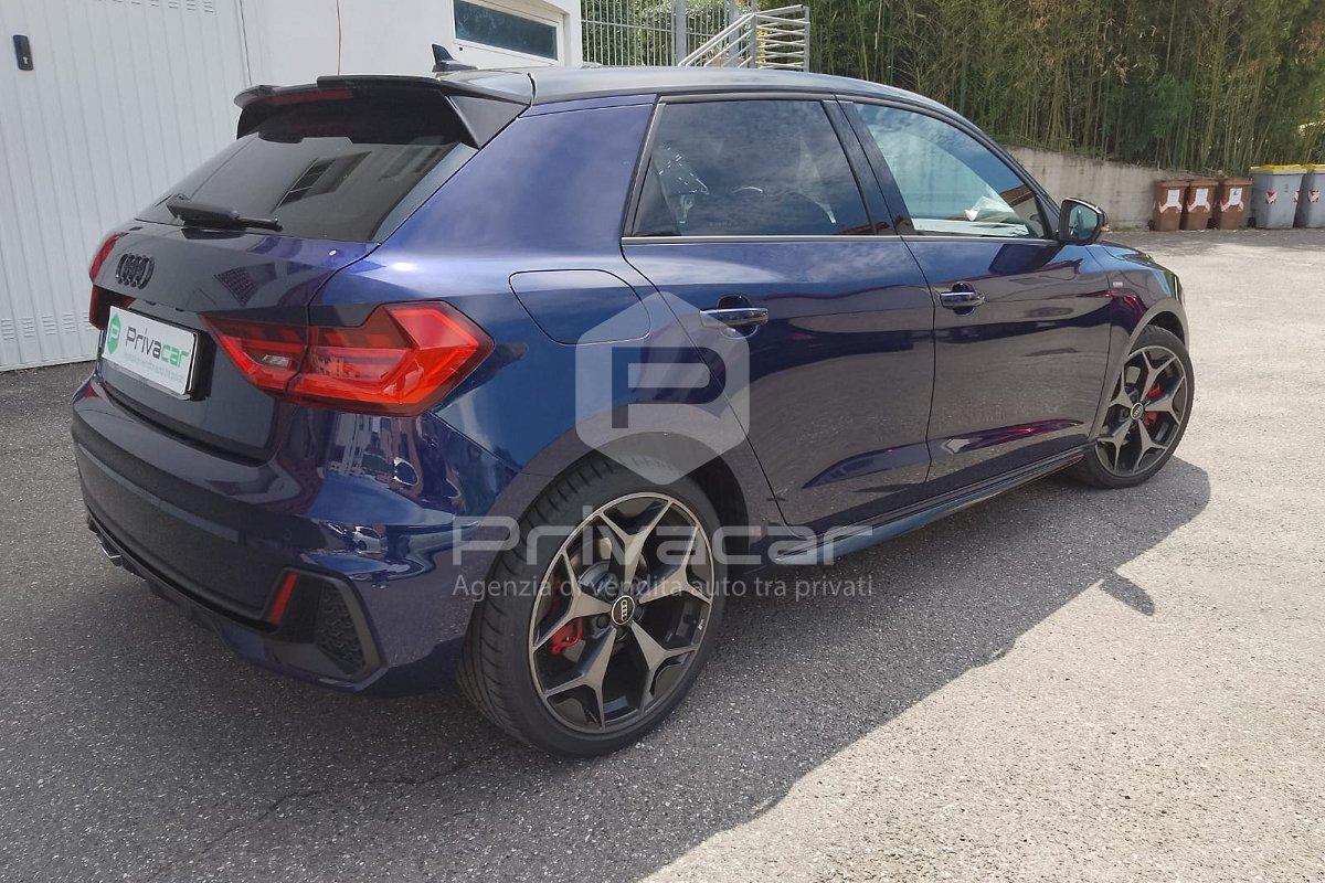 AUDI A1 SPB 40 TFSI S tronic Identity Black