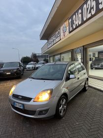 Ford Fiesta 1.2 16V 5p. Ghia