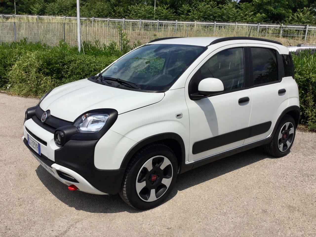 Fiat Panda Cross 1.0 FireFly 70Cv Hybrid 5 Posti