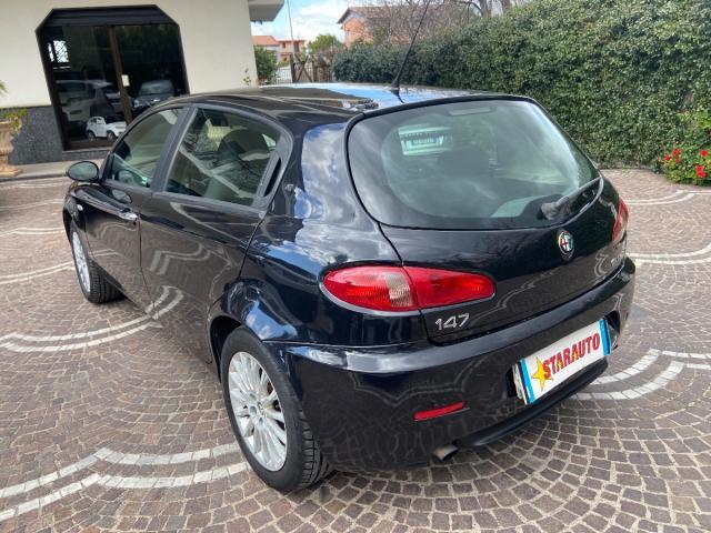 ALFA ROMEO 147 1.6 16V TS 5 porte Distinctive