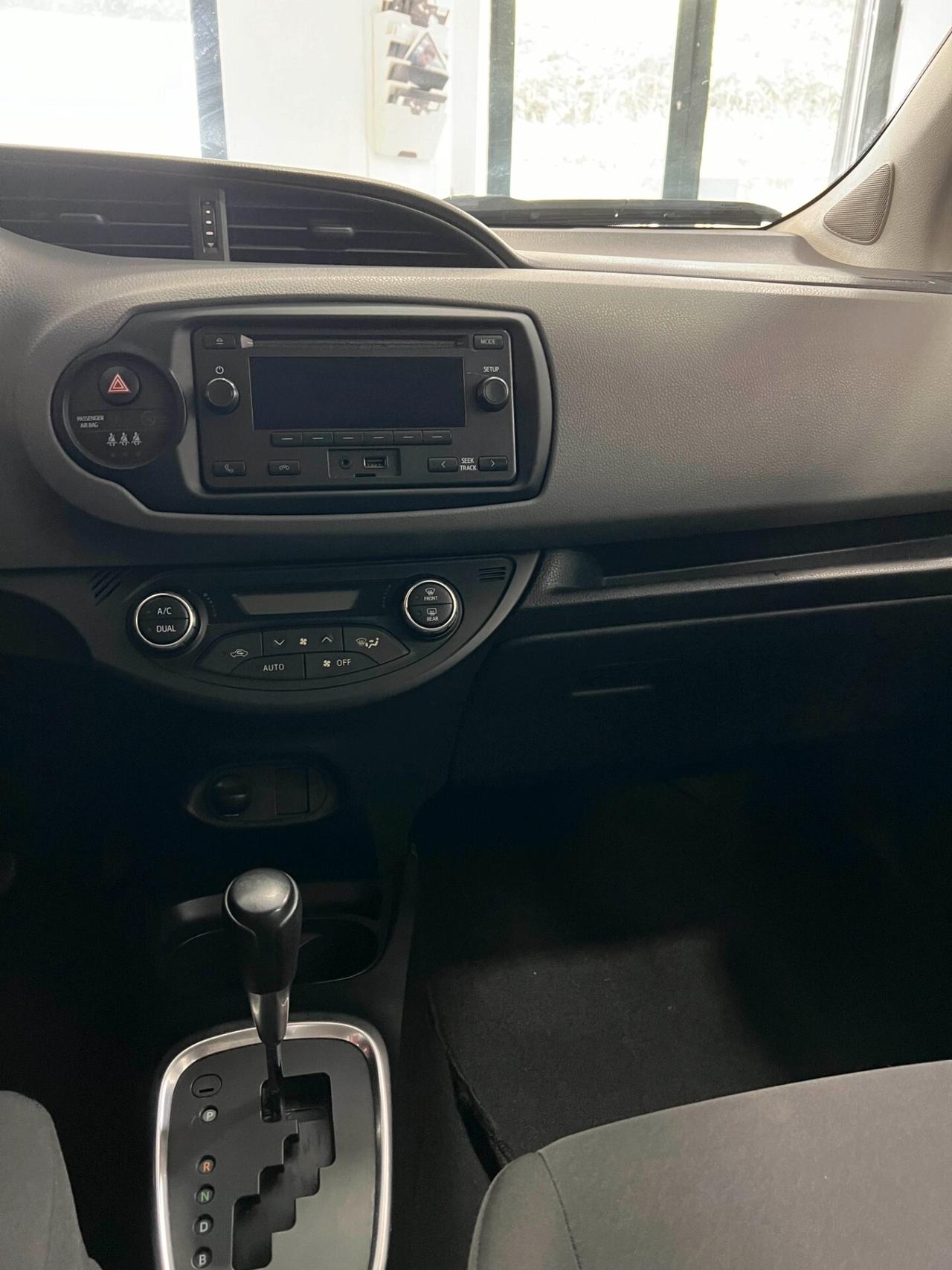 Toyota Yaris 1.5 Hybrid 5 porte Business