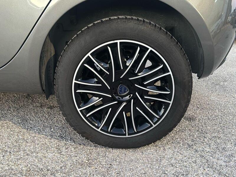 Lancia Ypsilon Ypsilon 1.0 FireFly 5 porte S&S Hybrid Gold