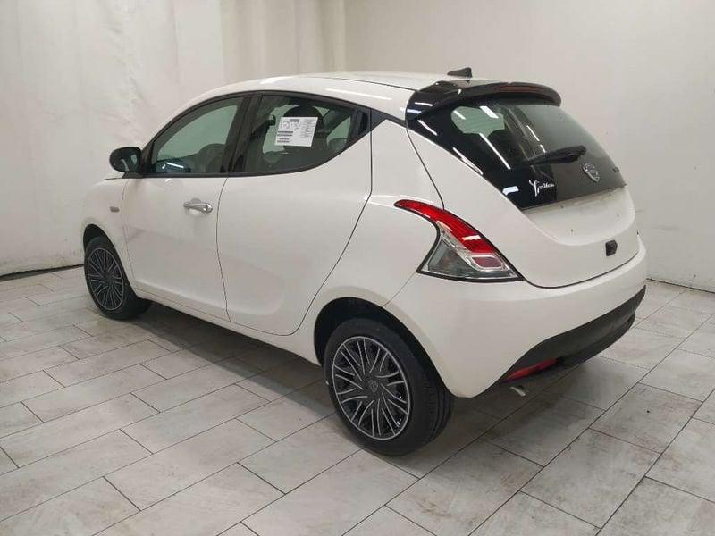 Lancia Ypsilon 1.0 firefly hybrid Gold s&s 70cv 5p.ti