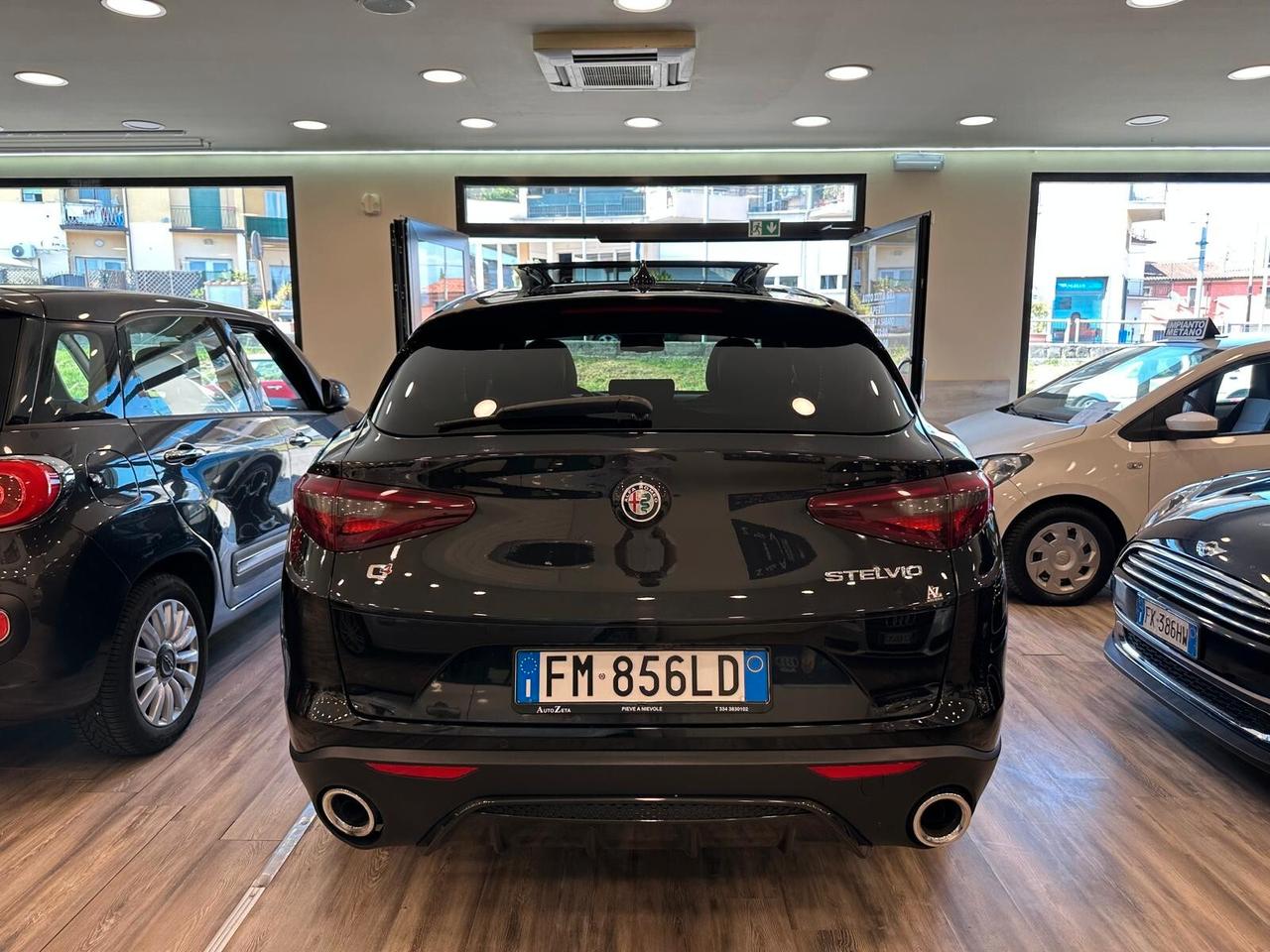 Alfa Romeo Stelvio 2.2 Turbodiesel 210 CV AT8 Q4 Super