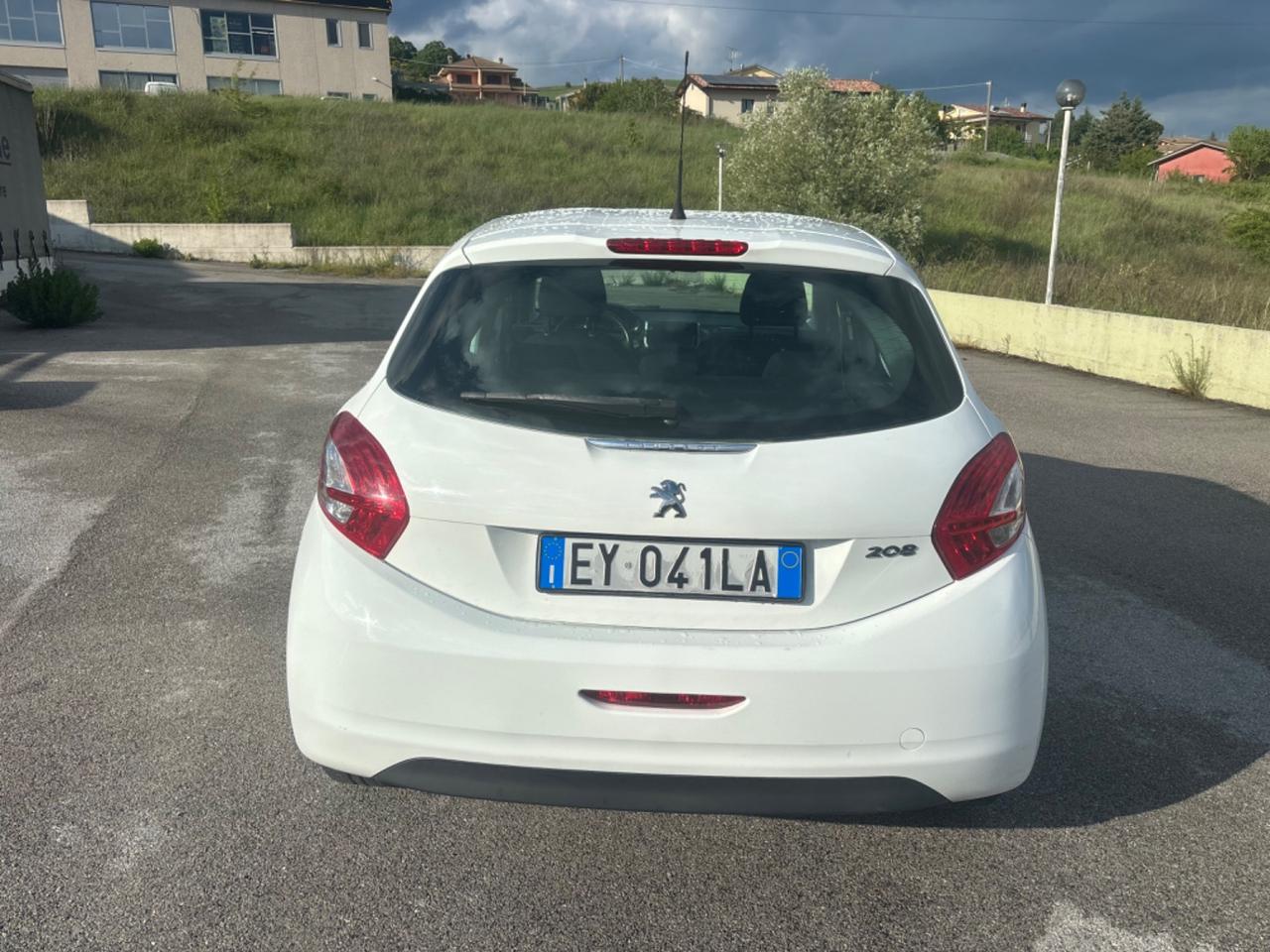 Peugeot 208 1.4 HDi 68 CV 5 porte Active