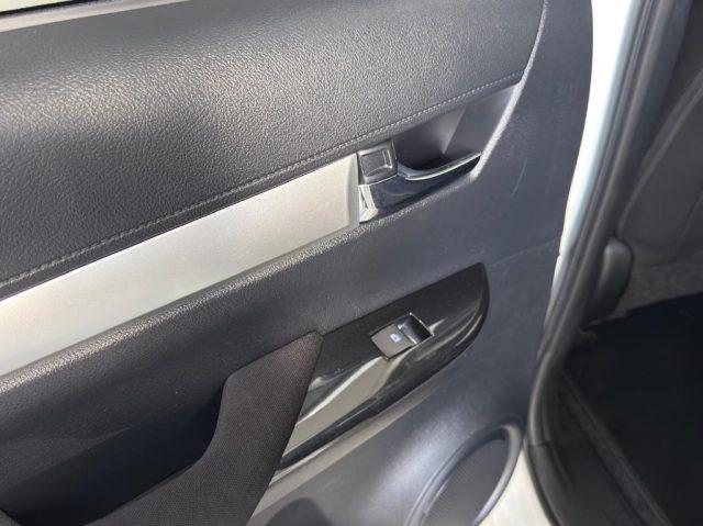 TOYOTA Hilux 2.4 D-4D A/T 4WD 4 porte Double Cab Executive