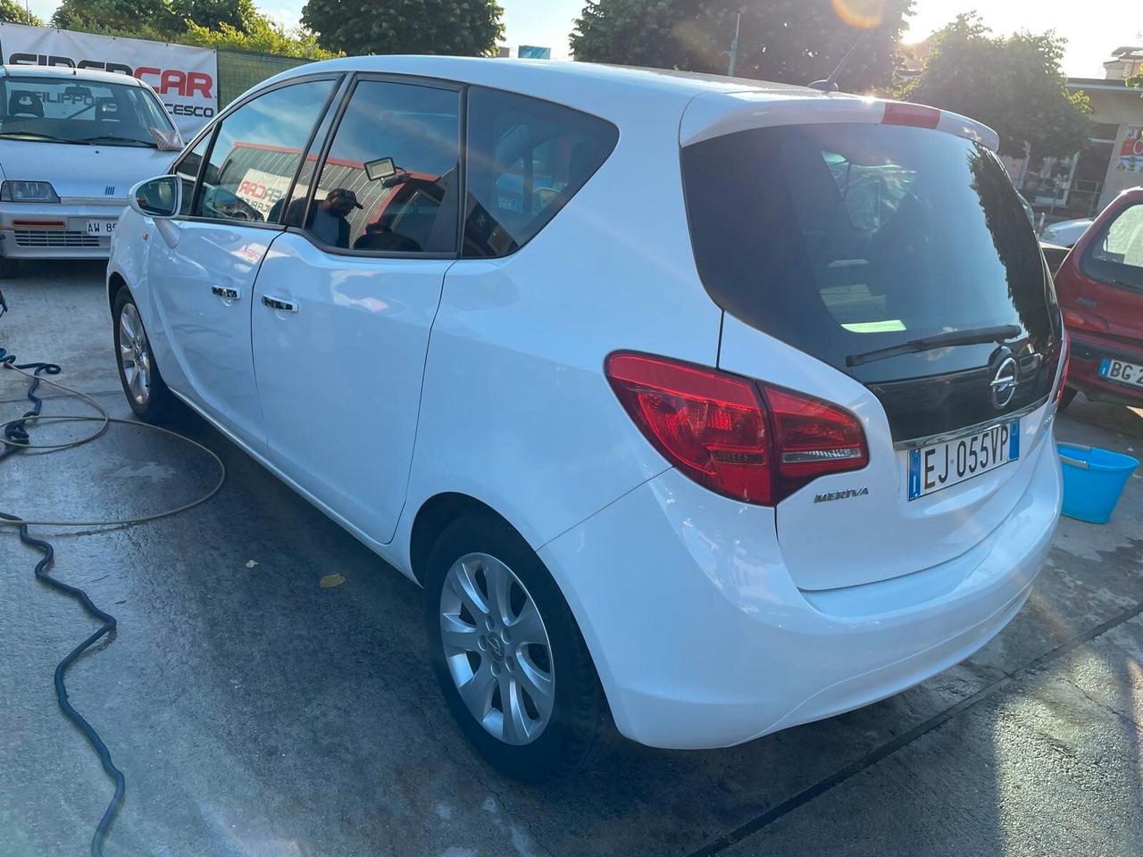 Opel Meriva 1.3 CDTI 95CV ecoFLEX Cosmo