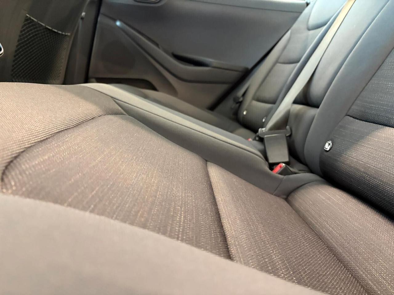 Hyundai Ioniq COMFORT 1.6 Hybrid DCT Plus Pack