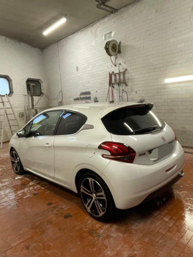 PEUGEOT 208 1° serie BlueHDi 120 S&S 3 porte GT Line