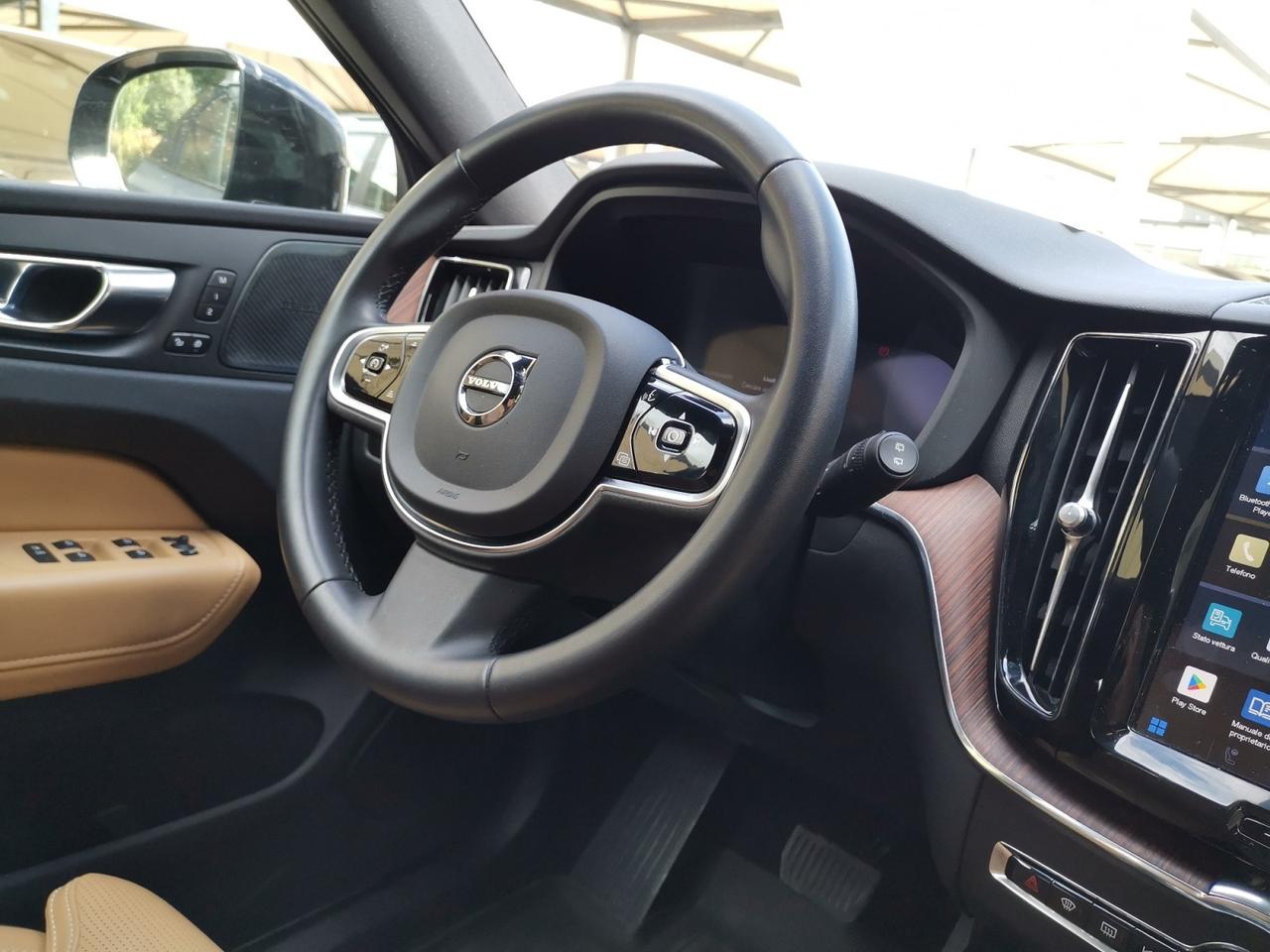 VOLVO XC60 II - XC60 N1 2.0 B4 d Ultimate Dark awd auto