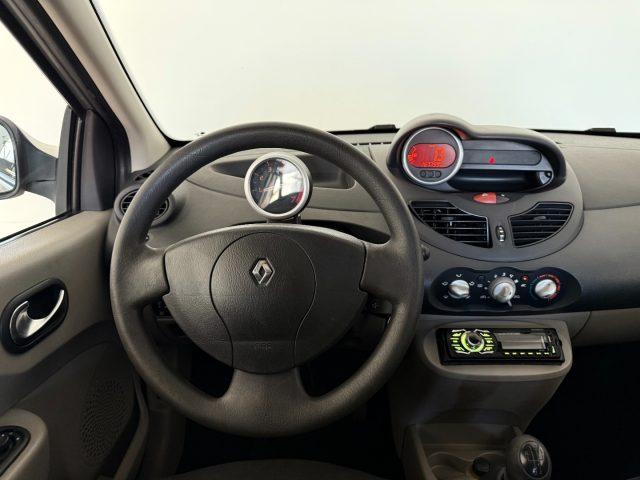 RENAULT Twingo 1.2 16V Initiale