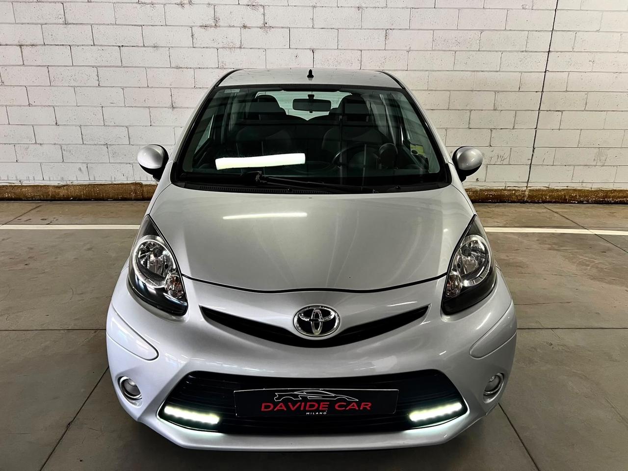 Toyota Aygo 1.0 12V VVT-i 3 porte Lounge Connect MMT