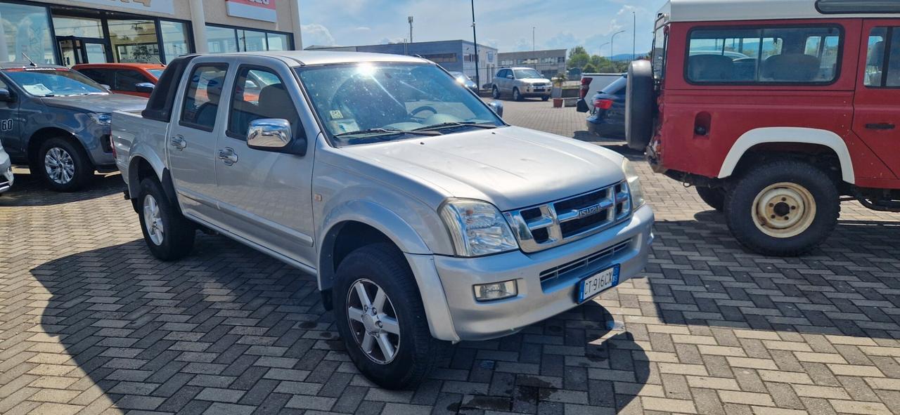 Isuzu D-Max 3.0 TD cat Crew Cab 4WD Pick-up LS