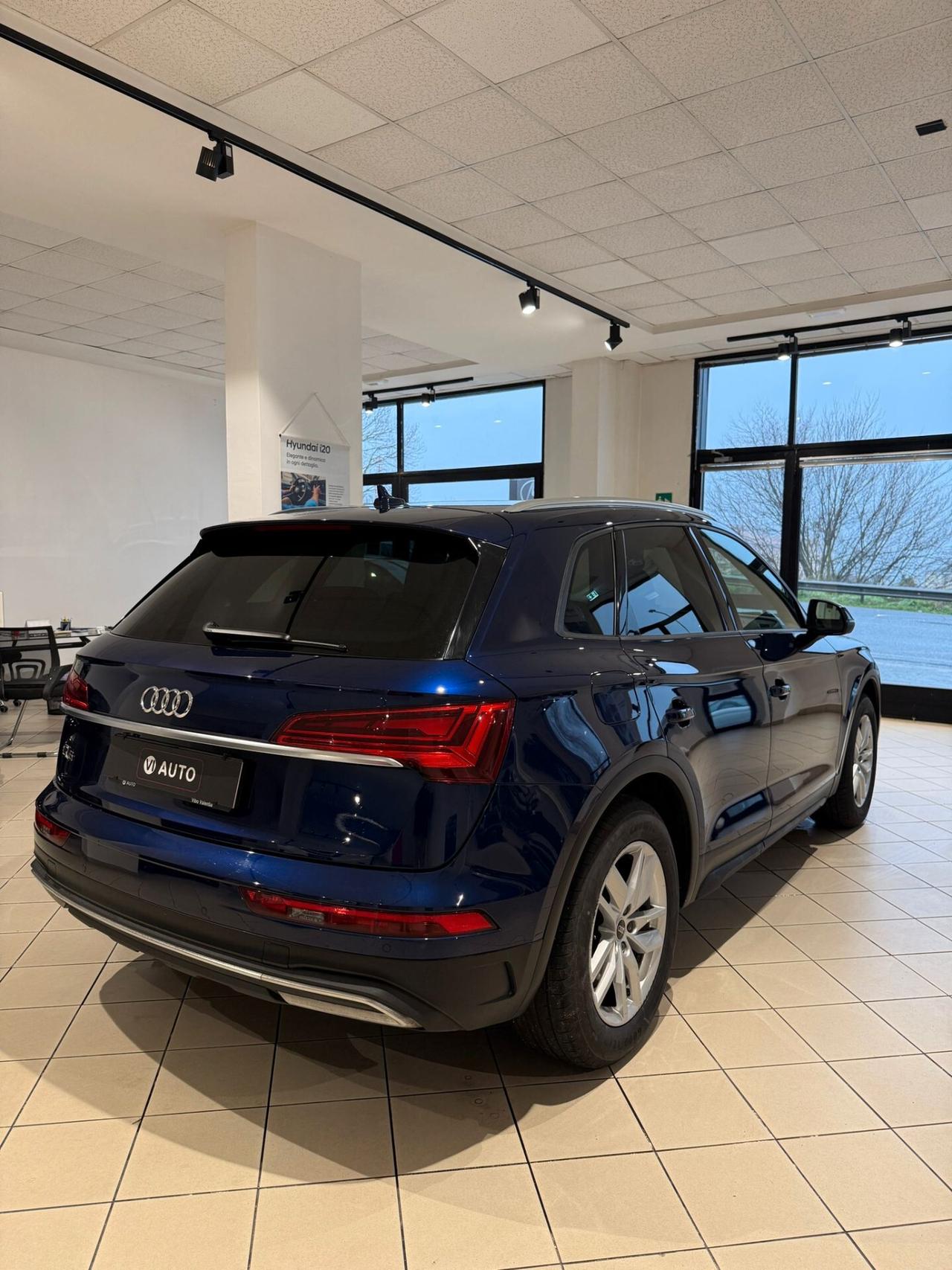 Audi Q5 35 2.0 tdi mhev 12V Business s-tronic