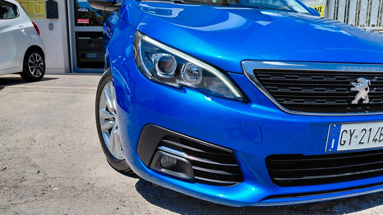 Peugeot 308 BlueHDi 100 S&S SW Business Navi