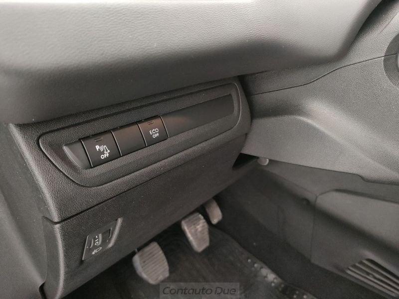 Peugeot 208 208 5p 1.2 puretech Active s&s 82cv neopatentati