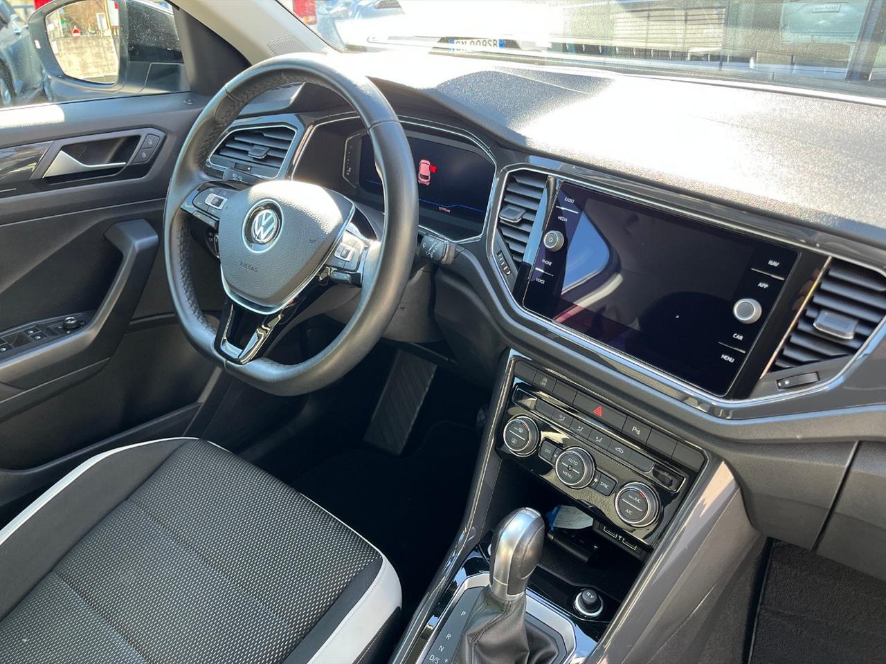 Volkswagen T-Roc 1.5 tsi advanced dsg