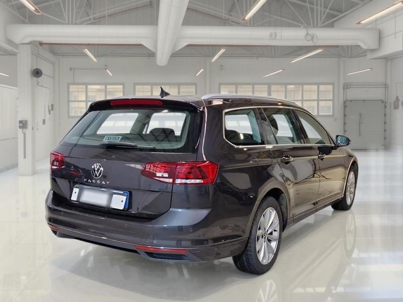 VOLKSWAGEN PASSAT VARIANT 2.0TDI SCR EVO 110KW BUSINESS DSG STATION WAGON