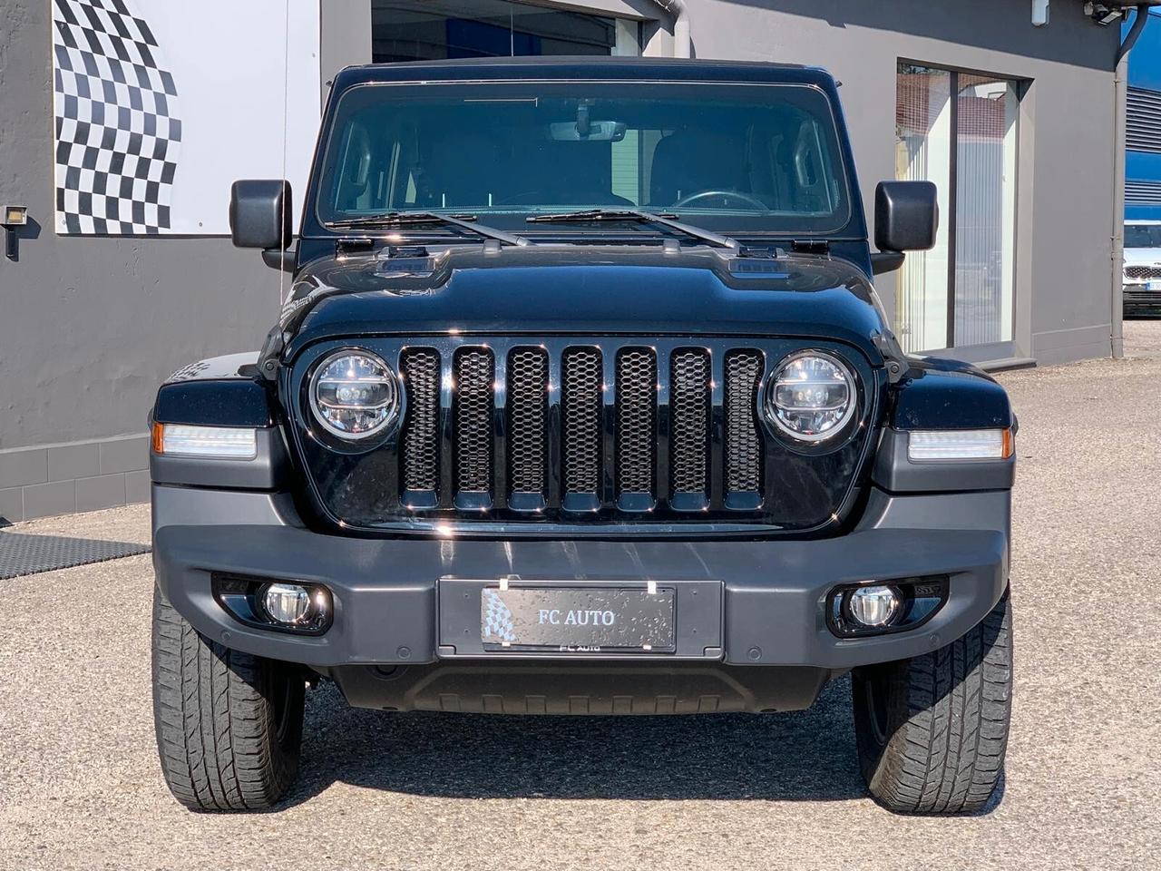 Jeep Wrangler Unlimited 2.2 Mjt II Sahara sky one-touch