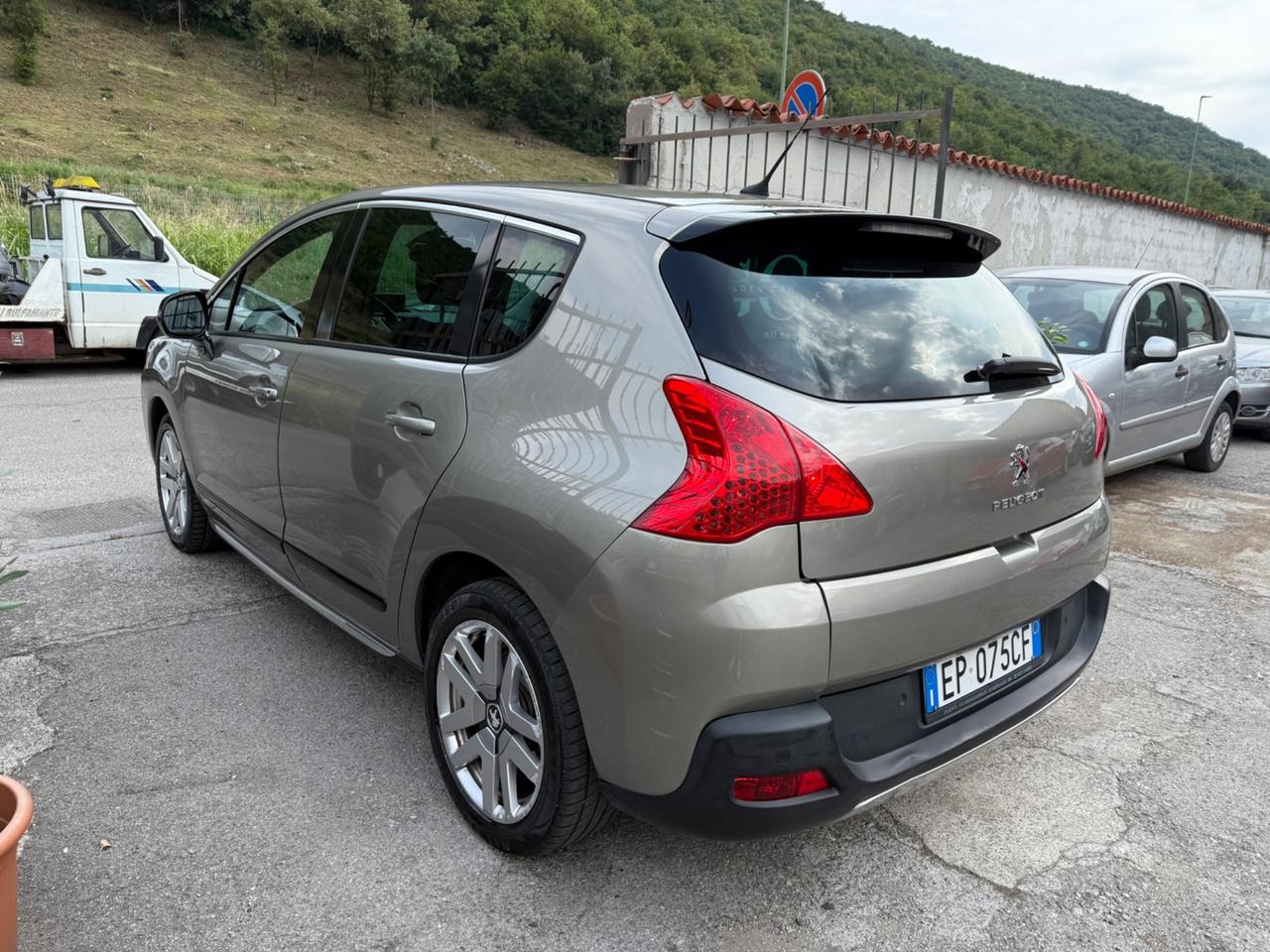 Peugeot 3008 HYbrid4
