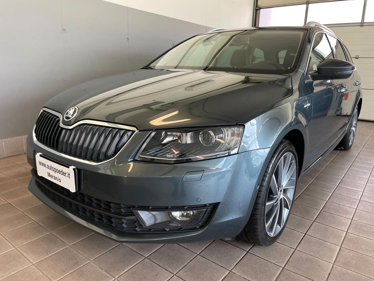 Skoda Octavia 2.0 TDI DSG CR 4x4 Wagon Laurin & Klement