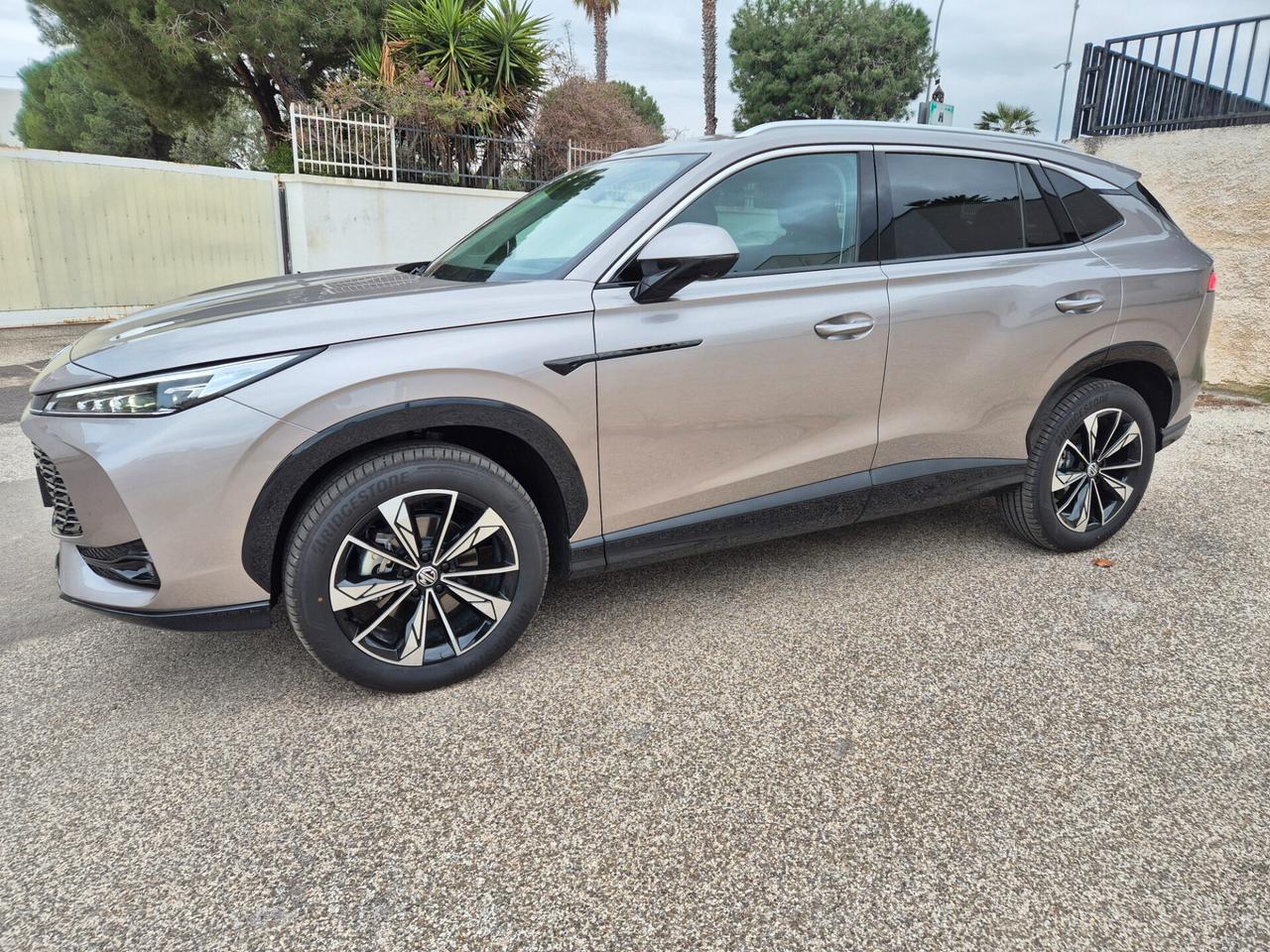 HS 1.5 Comfort 224CV FULL HYBRID