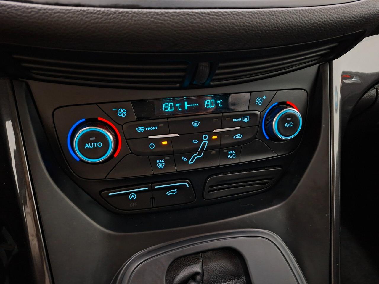 Ford C-Max 1.5 TDCi 120cv Powershift Titanium