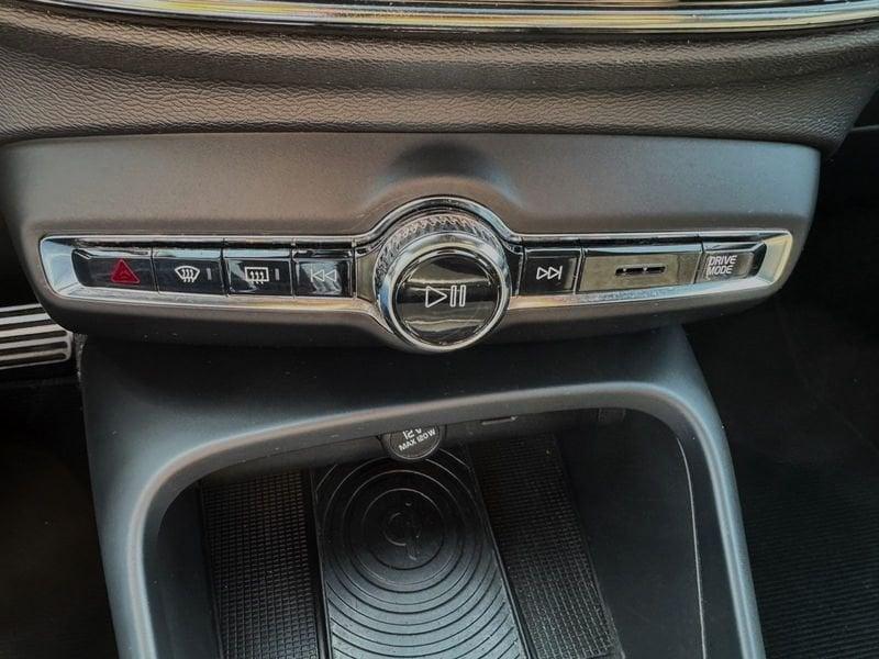Volvo XC40 D3 150 CV Automatica NAVI TETTO LED R-design