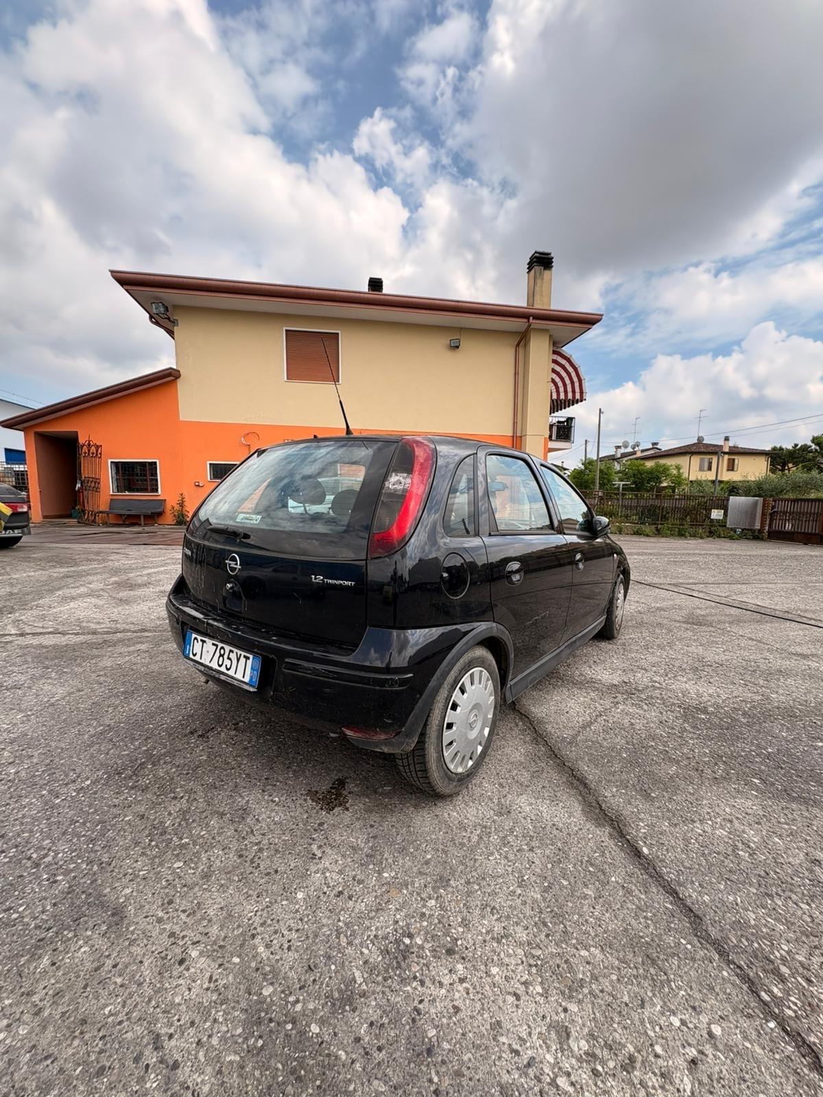 Opel Corsa 1.2i 16V cat 5 porte Cosmo