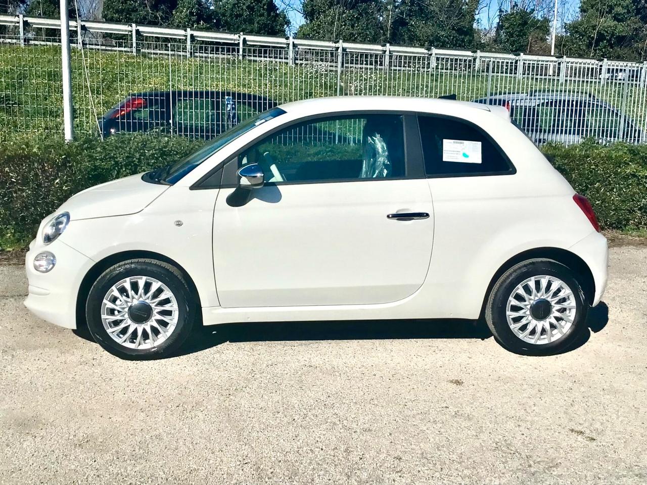 Fiat 500 1.0 Hybrid lounge KM 0