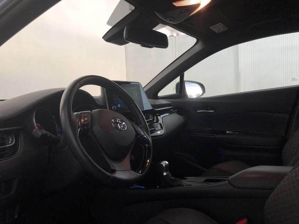 Toyota C-HR 1.8 Hybrid Trend E-CVT