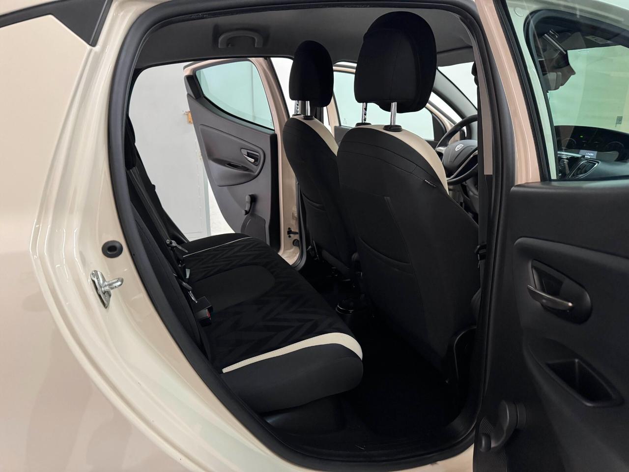 Lancia Ypsilon 1.3 MJT 16V 95 CV 5 porte Gold 2017