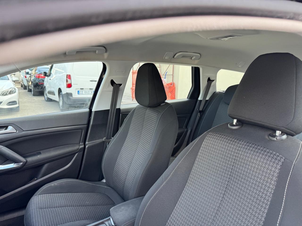 Peugeot 308 BlueHDi 120 S&S SW Allure