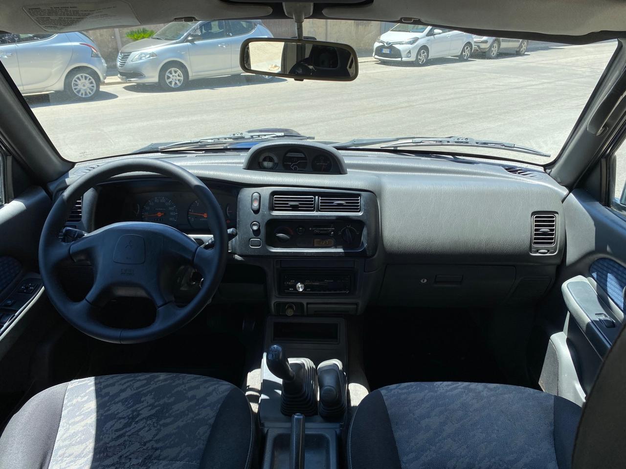 Mitsubishi L200 2.5 TDI 4WD Double Cab Pick-up GL