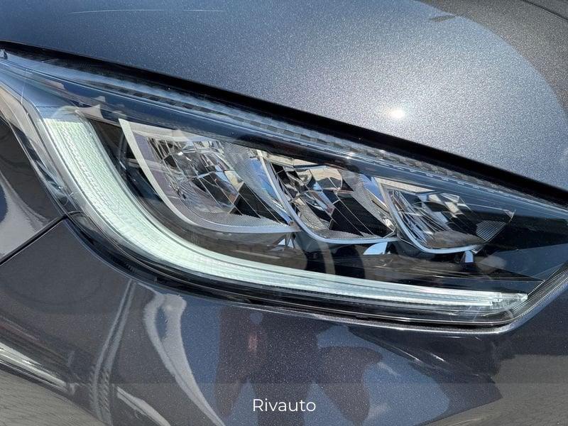 Toyota Yaris Hybrid Trend MY22