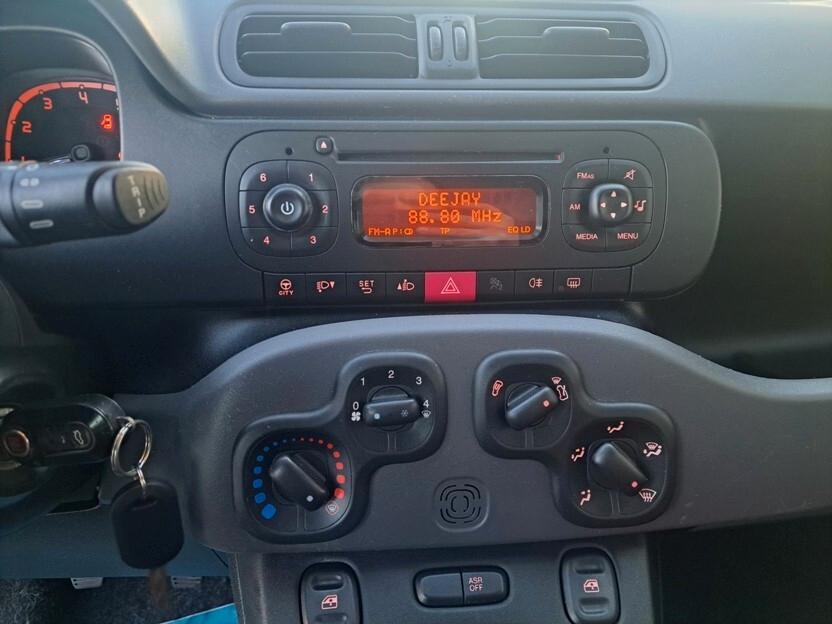 Fiat Panda 1.2 Lounge 5 POSTI - 2015