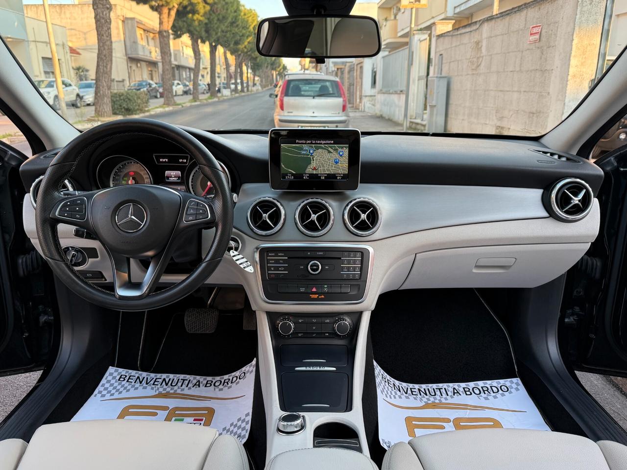 Mercedes GLA 200 d Autom Enduro *TETTO - 2016