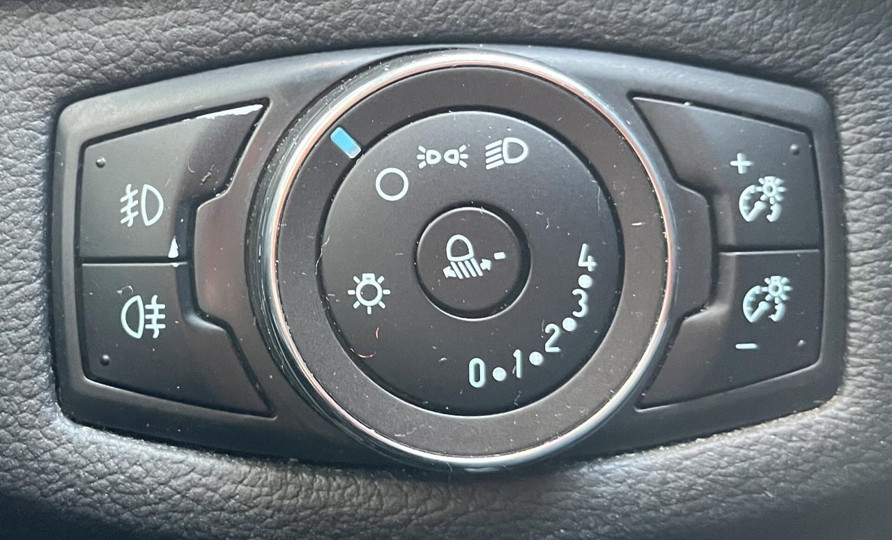 Ford B-Max 1.4 66Kw Plus Neopatentati OK